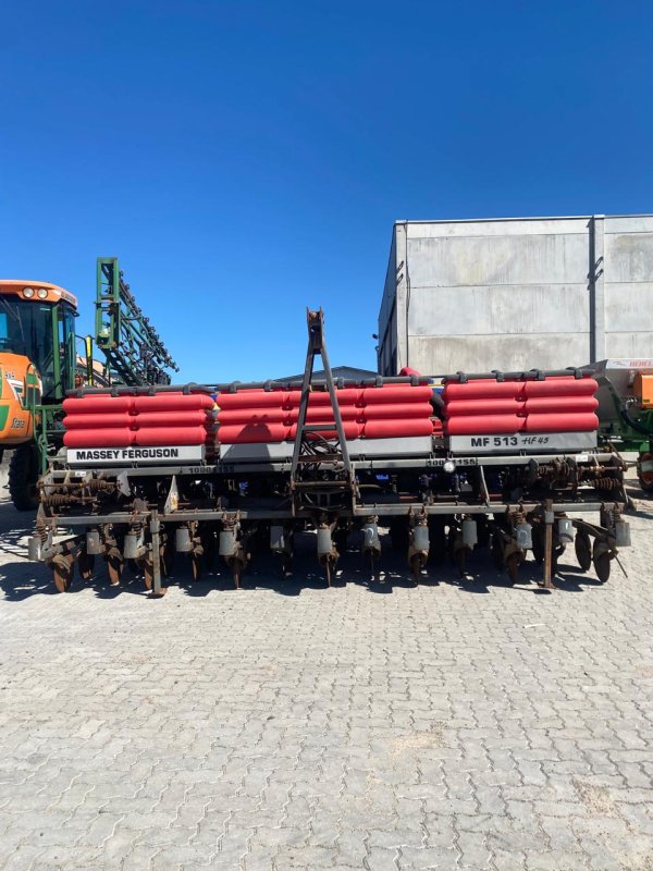 PLANTADEIRA MASSEY FERGUNSON MF513 ANO 2014,12 LINHAS, EM BOM ESTADO. - Santa Maria Leilões - Presenciais e Online