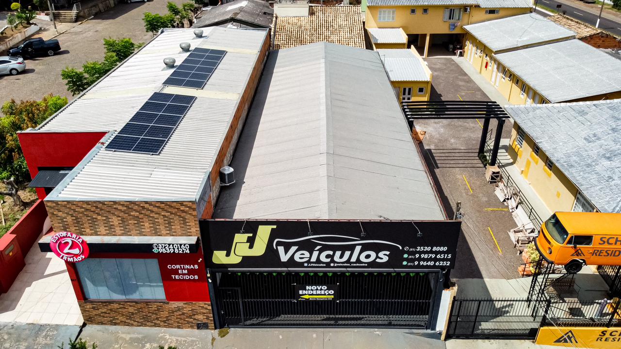 PRÉDIO COMERCIAL EM CACHOEIRA DO SUL - RUA BENTO GONÇALVES AO LADO DA ESTAÇÃO RODOVIÁRIA - ESQUINA COM AVENIDA MARCELO GAMA. - Marcelo Trevisan - Leiloeiro Oficial