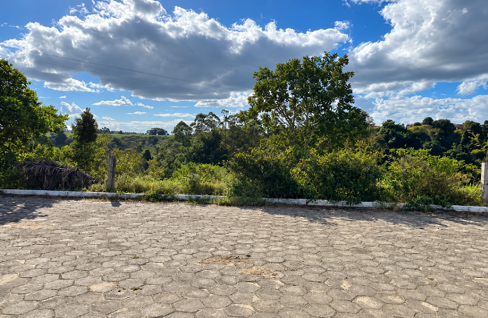 Lote 24: terreno com 1.960,00 m² - costa rica eunápolis ba