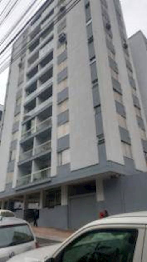 Apartamento no "edifício monike" - comerciário - criciúma/sc