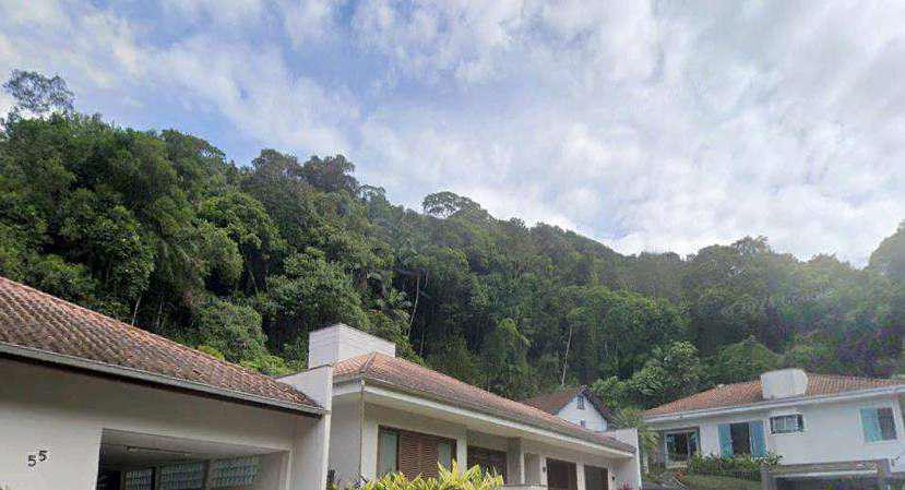 Imóvel situado na Rua Otto Boehm (prolongamento), S/N - Bairro Glória,Joinville / SC - Terreno com área de 4.121,00m², sem benfeitorias.