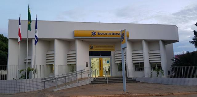 Leilão de imóveis com locação simultânea