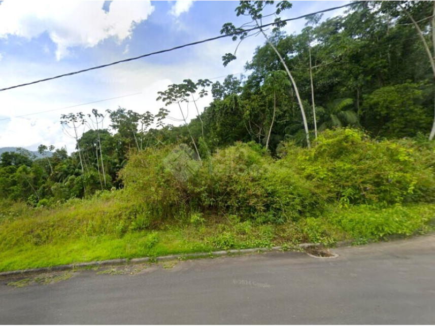 Terreno à venda em leilão