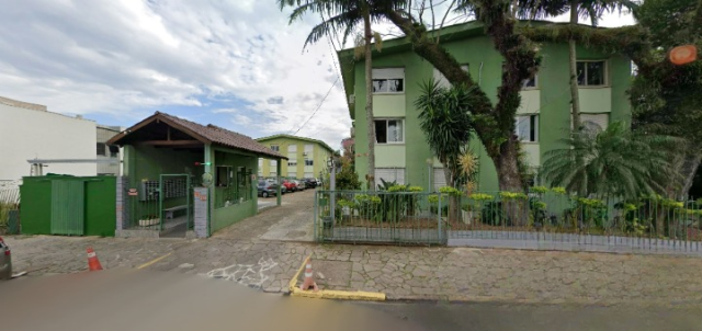 PORTO ALEGRE/RS - APARTAMENTO 119 DO EDIFÍCIO VIVENDA DO OURO PRETO, BLOCO 1, SUB-BLOCO C, COM ENTRADA PELO Nº 289 DA RUA VITOR SILVA, BAIRRO CAMAQUÃ.