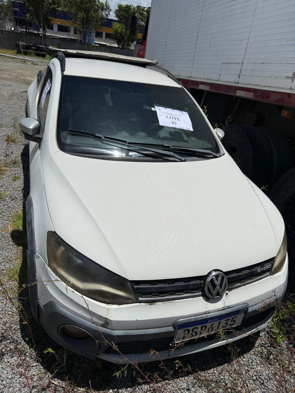 AUTOMOVEL DE PASSEIO VW VW/NOVA SAVEIRO CE CROSS 2014 PGP6I35,BRANCA,CHASSI 9BWLB45UXEP126249 / CONSTA ALIENAÇÃO FIDUCIÁRIA CABE AO ARREMATANTE OS PROCEDIMENTOS PARA BAIXA.