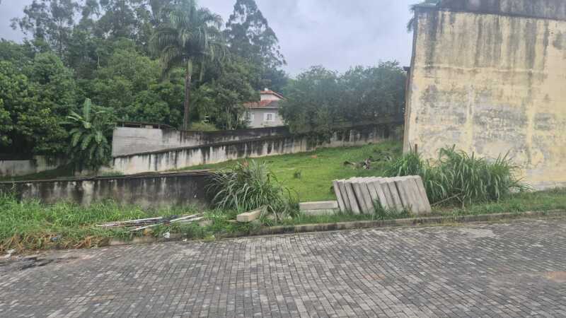 Terreno lote c, lotes 21, 22 e 23, quadra nº 100, área de 300m², bairro itapeti, mogi das cruzes/sp