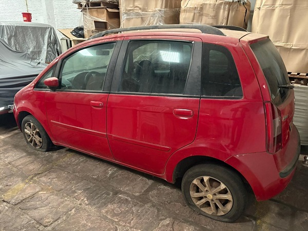 Fiat Idea ELX Flex 2007, Vermelha, Placa INR7341