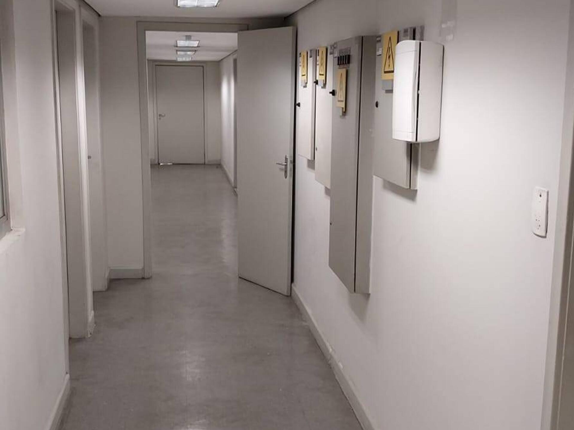 EX-AGêNCIA NA AVENIDA PRESIDENTE VARGAS, 100, LJ SBL SSL PAV 2, CENTRO, RIO DE JANEIRO - RJ. CEP: 20091060 - ÁREA(S): 604 M² DE áREA TOTAL, 604 M² DE áREA TERRENO, 308 M² DE áREA CONSTRUíDA