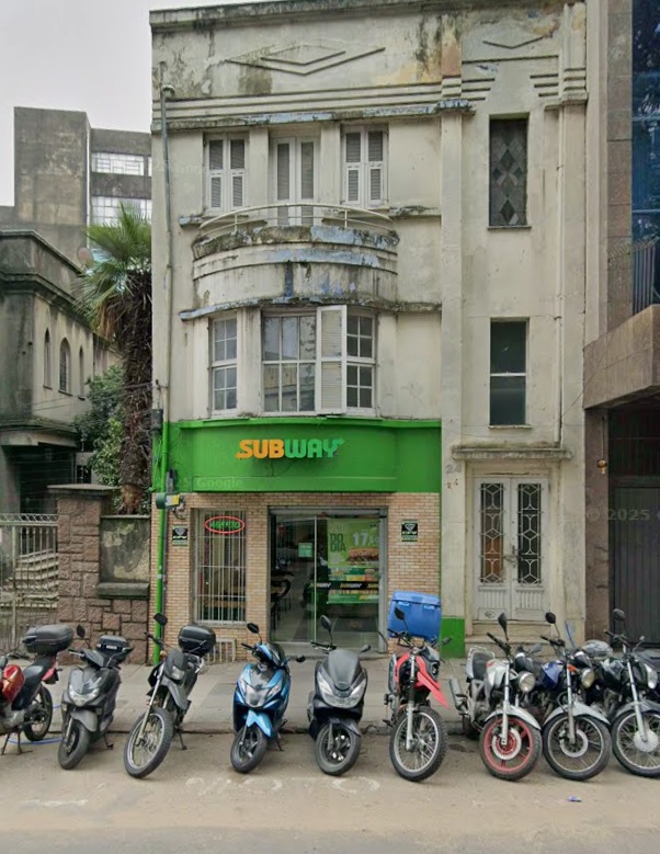PORTO ALEGRE/RS - PRÉDIO À PRAÇA DOM FELICIANO, NºS 22 e 24 (PAV. 1 e 2), BAIRRO CENTRO