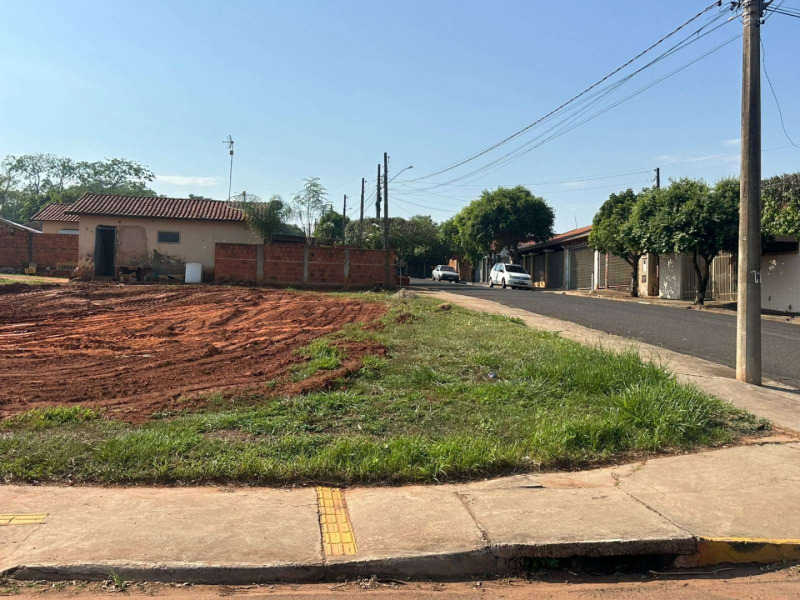 Terreno em leilão em Américo De Campos - SP