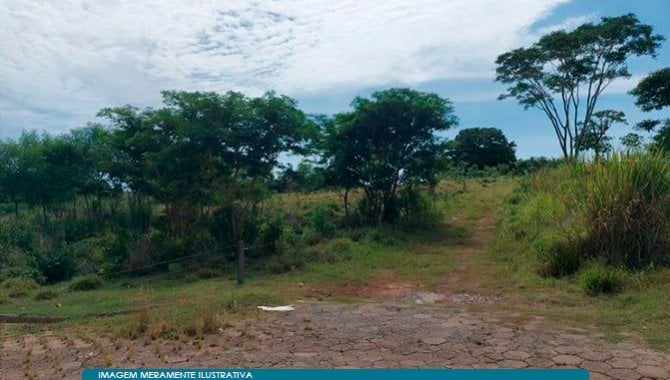 Terreno 5.362 m² - Loteamento Vila Carvalho - Presidente Bernardes - SP