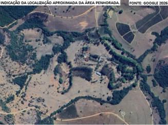 São Francisco e Divinópolis/MG - Imóvel Rural, Máquinas de costura e Tênis
