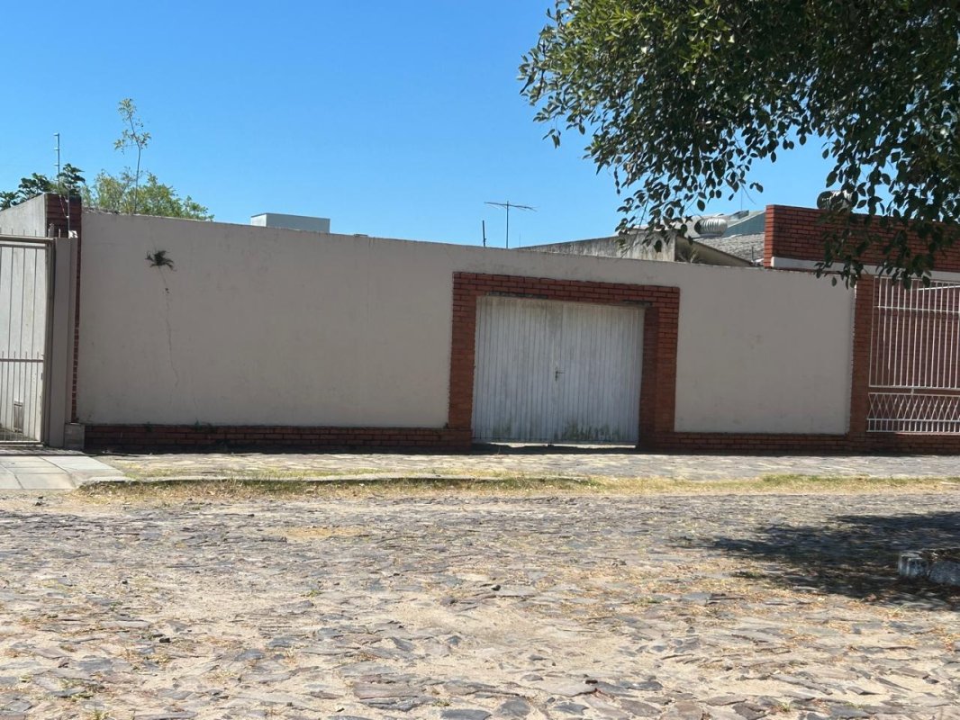 Imóvel em dom pedrito - rua torquato severo, 571