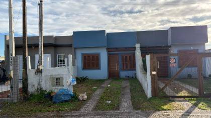 Casa à venda na Rua 17 - Capão Da Canoa/RS Código: 02.27689