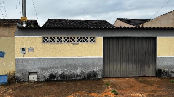 Casa - Santo Antônio do Descoberto