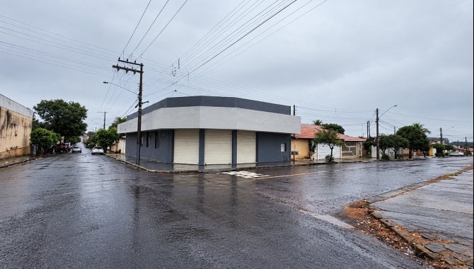 Parte Ideal (25%) sobre Imóvel Comercial 349 m² - Jardim Esplanada - Marília - SP