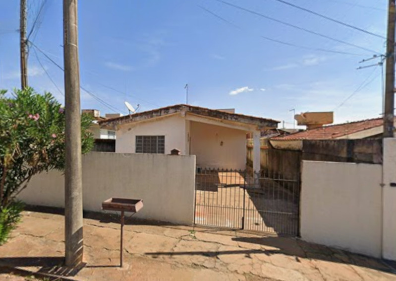 Casa em terreno de 300m2 na Rua Célio Palaro, Jd. Olímpico, Bauru-SP - Lote 003 (ID 1932)