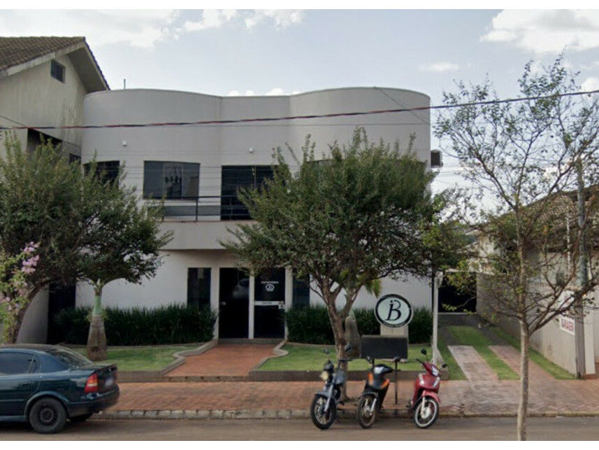Imóvel comercial à venda em leilão