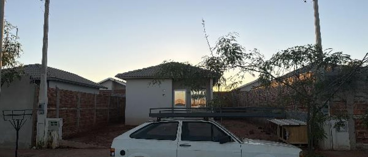 CASA DE LEILÃO DA CAIXA, NO BAIRRO RESIDENCIAL JOSE BERNARDES COELHO, NA CIDADE SÃO JOSÉ DO RIO PRETO, NO ESTADO SP, 2 QUARTOS, 2 VAGAS