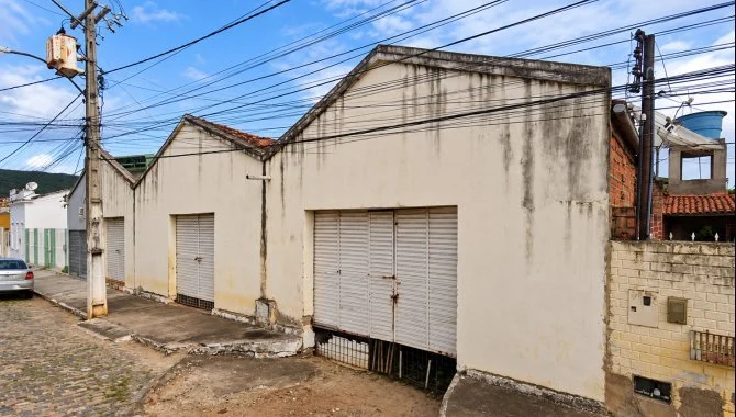 Imóvel Comercial com Área de 3.125 m² - Centro - Santa Inês - BA