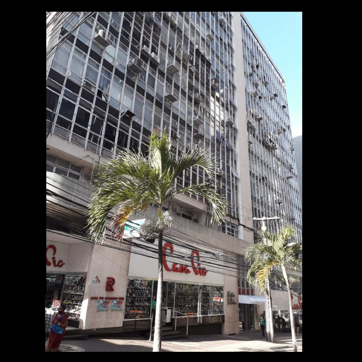 Sala comercial no centro, em fortaleza/ce.