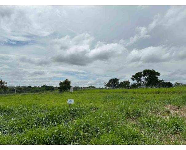Sicoob - chácara 25, quadra 04, do chacreamento espelho d’água, situada na rua f, em abaeté/mg, com área de 1.000,00 m², matrícula nº 29.056 do cri de abaeté/mg.