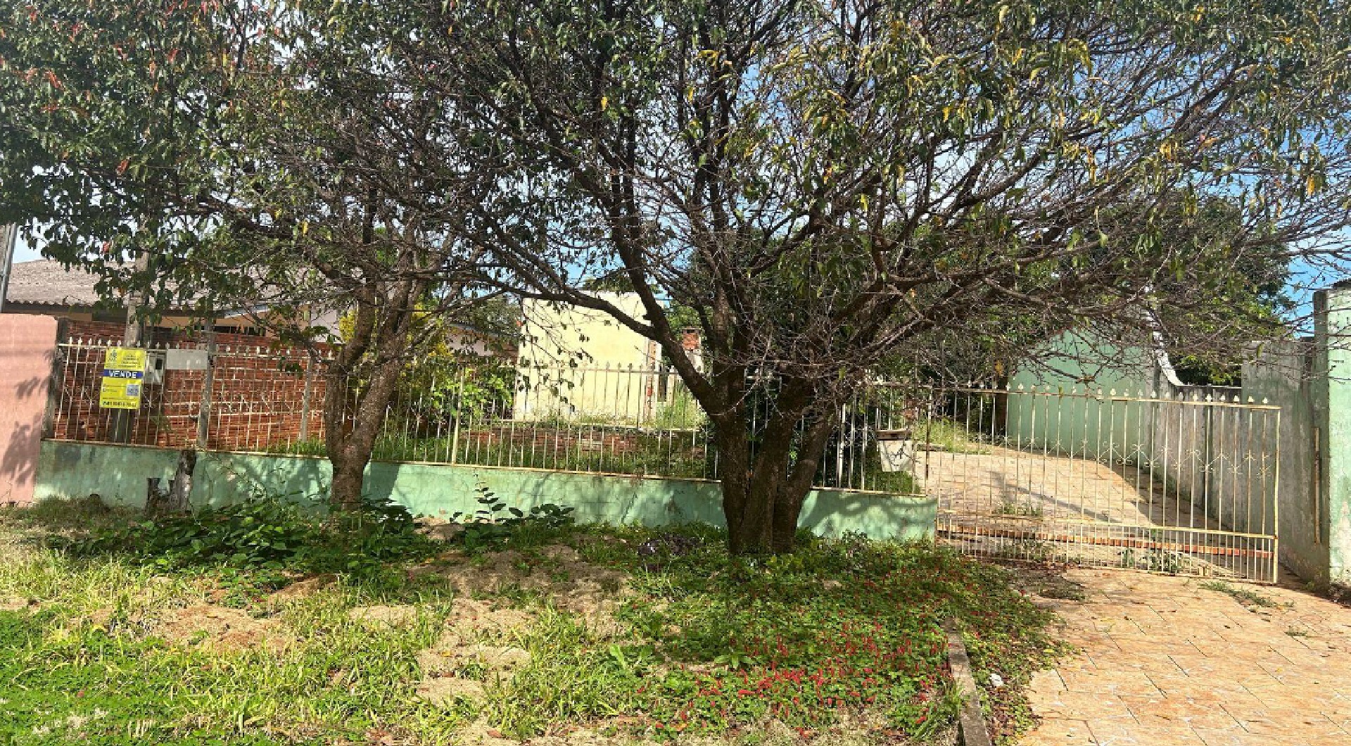 Lote 1.1 - 50% de um imóvel c/ 371,25m² no jardim tropical ii em campo mourão/pr