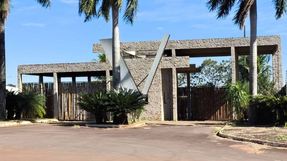 Lote à venda na Rua Araújo Lima - Pérola/PR Código: 11533