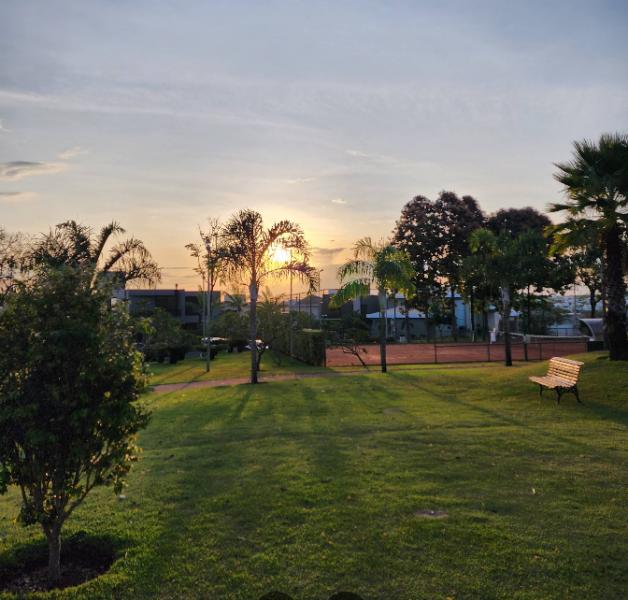 UBERLÂNDIA LEILÕES | BEM: Um terreno situado em em UBERLANDIA