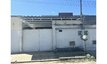 Condomínio residencial bifamiliar