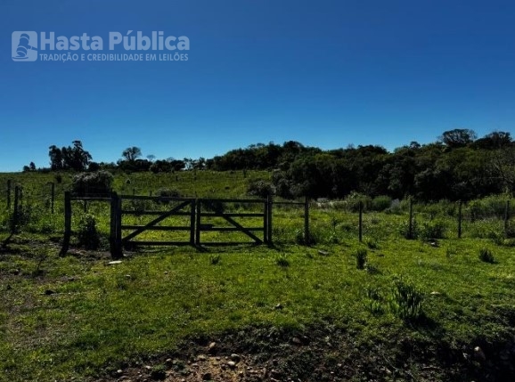 11.0 - imóvel rural área total 2,00ha - estrada vicinal - cerca de pedras - santiago/rs