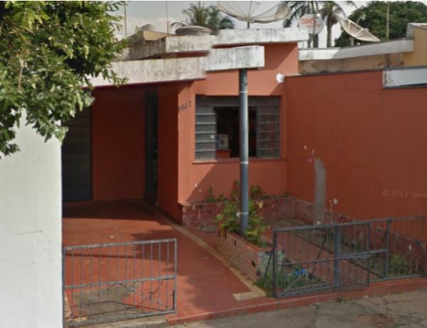 Casa em monte alto