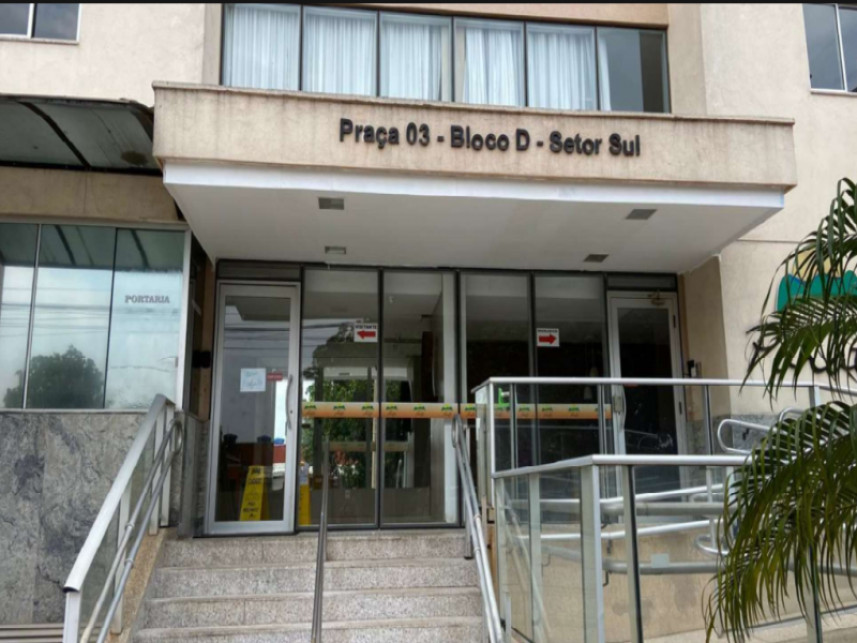 Salão comercial à venda em leilão