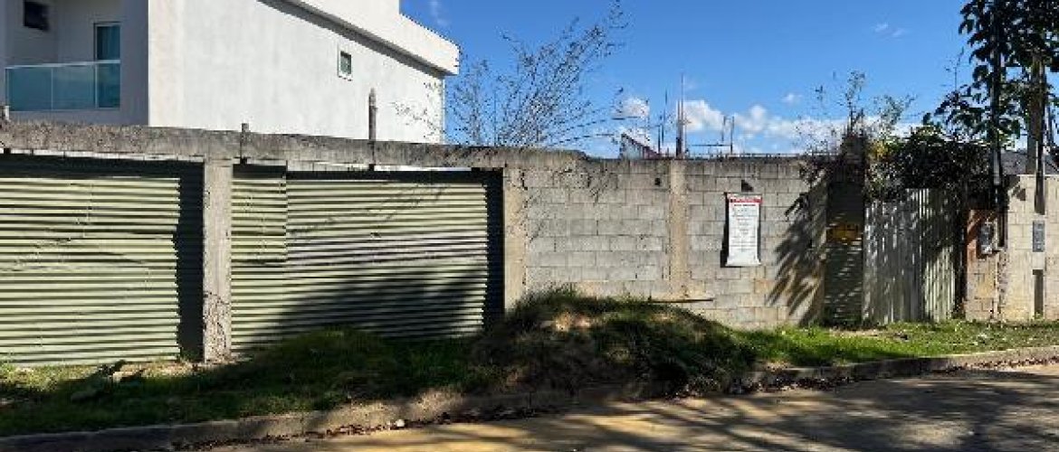 TERRENO DE LEILÃO DA CAIXA, NO BAIRRO TUCUM, NA CIDADE CARIACICA, NO ESTADO ES