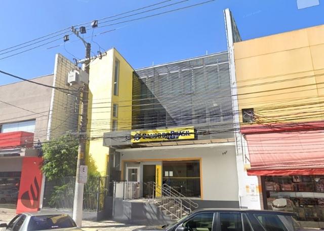 Leilão de imóveis com locação simultânea