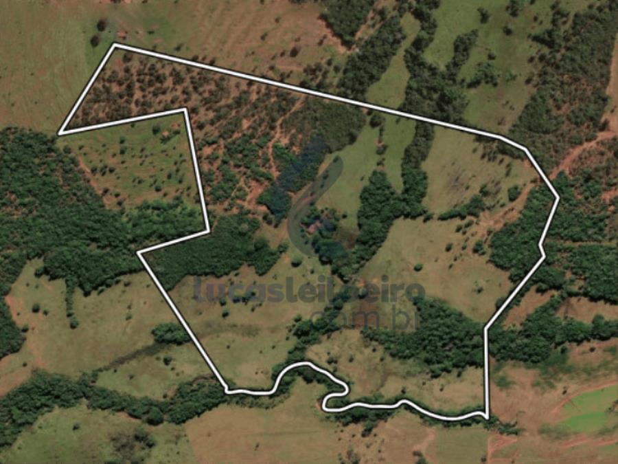 Ituiutaba/mg - gleba situada em olhos dágua, área de 40,7845 ha. |