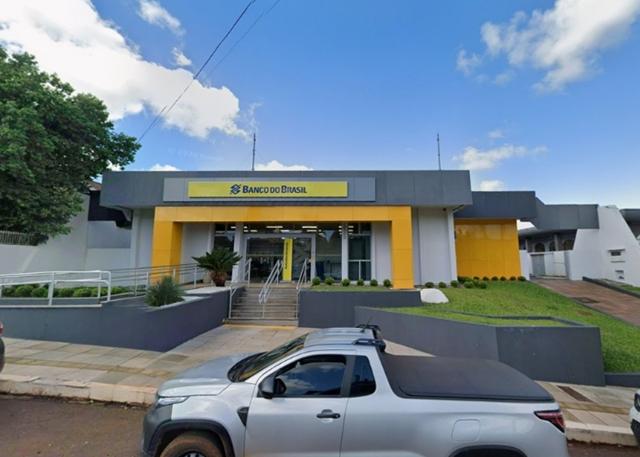 COLORADO (RS)Descrição legal: Imóvel Urbano: Prédio Comercial, situado na Rua Assis Brasil,585- Centro