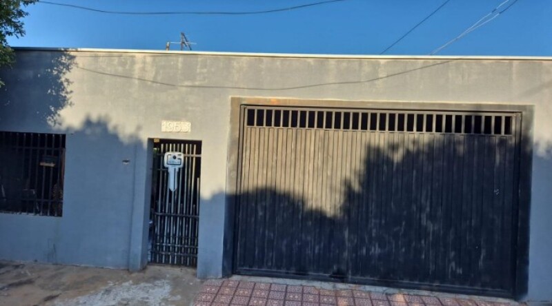 Imóvel residencial com área de 176m², Centro, Nova Luzitânia - SP - Lote 001 (ID 7889)