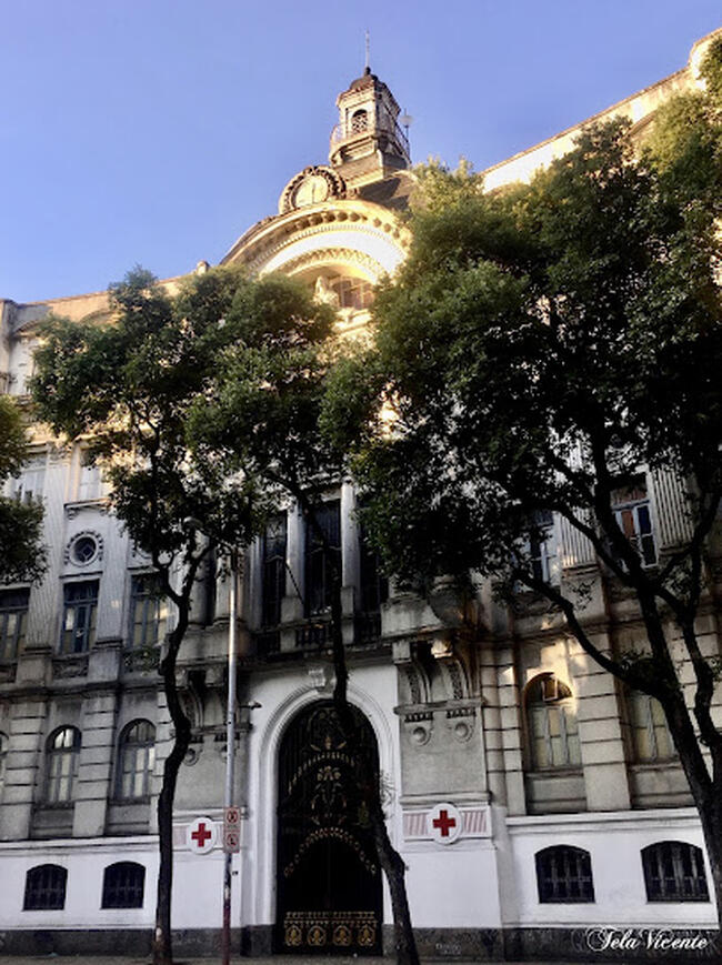 Prédio situado praça cruz vermelha