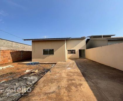 Iporá/GO - Terreno com 255,41 m² área construída com 92,00 m²