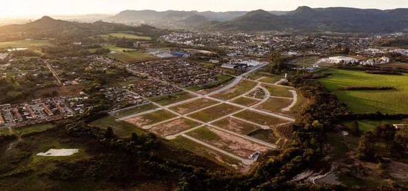 LEILÃO DE TERRENO URBANO SEM BENFEITORIAS EM SANTA MARIA/RS - Ferronato Leilões