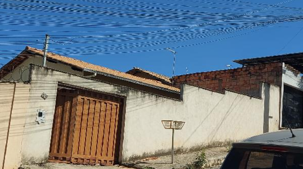 Casa - 61,97m² de área privativa, 360m² de área do terreno - esmeraldas/mg