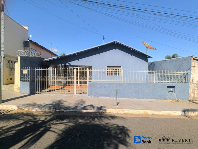 Casa - xv de novembro,frutal/mg