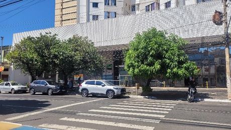 Goiânia/GO - Imóvel comercial com 2.167,6542 m²