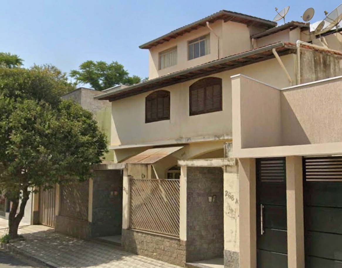 Casa em ervália/mg