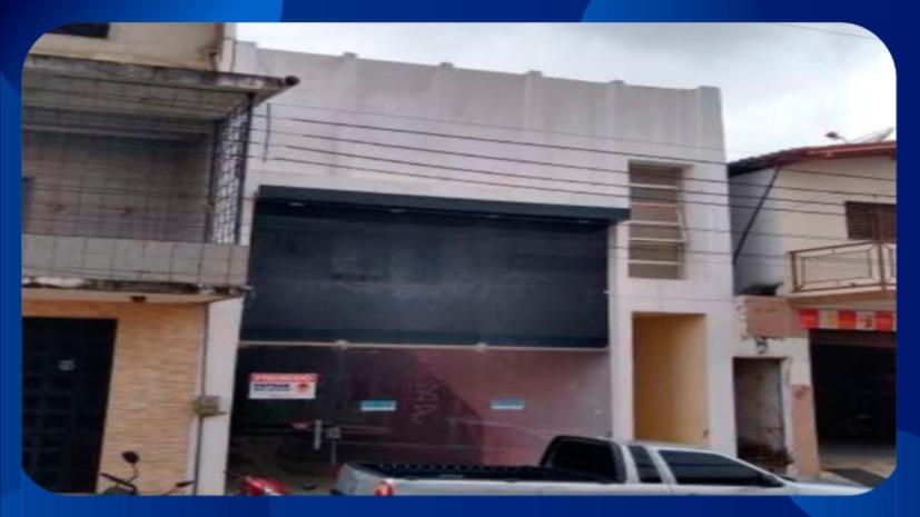 PRÉDIO COMERCIAL/RESIDENCIAL - IMÓVEL COM DOIS PAVIMENTOS, LOCALIZADO NA RUA BENEVENUTO GONÇALVES, Nº 174, CATOLÉ DO ROCHA/PB. - Luis Leiloeiro