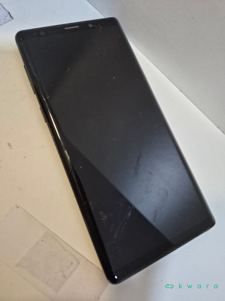 2 Smartphones - Samsung Galaxy Note 9 128GB e iPhone SE 64GB