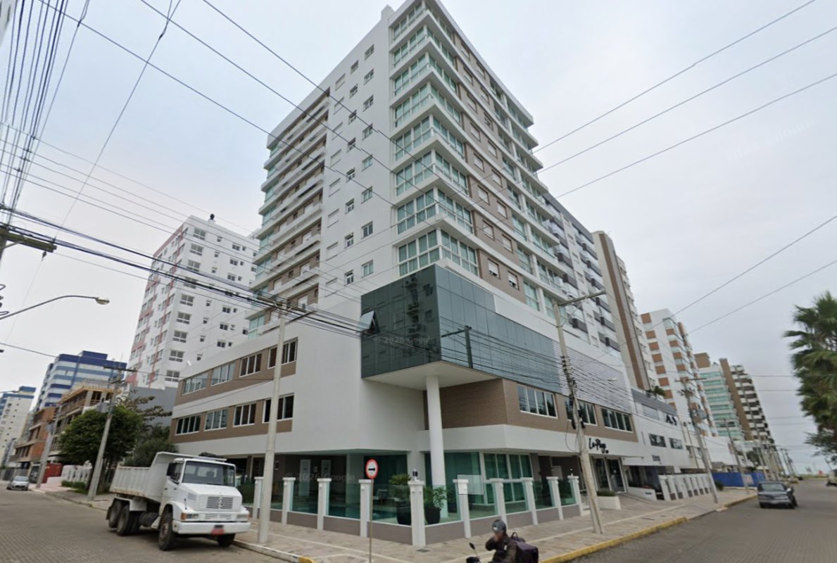 APARTAMENTO Nº 404 E BOX DE GARAGEM Nº 14 DO EDIFÍCIO RESIDENCIAL LA PLAGE, NA RUA UBATUBA, Nº 301, NA CIDADE DE CAPÃO DA CANOA/RS