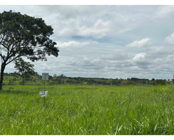 Sicoob - chácara 22, quadra 07, localizada na rua g, no chacreamento espelho d’água, em abaeté/mg, com área total de 1.000,00 m², matrícula nº 29.160 do cri de abaeté/mg.