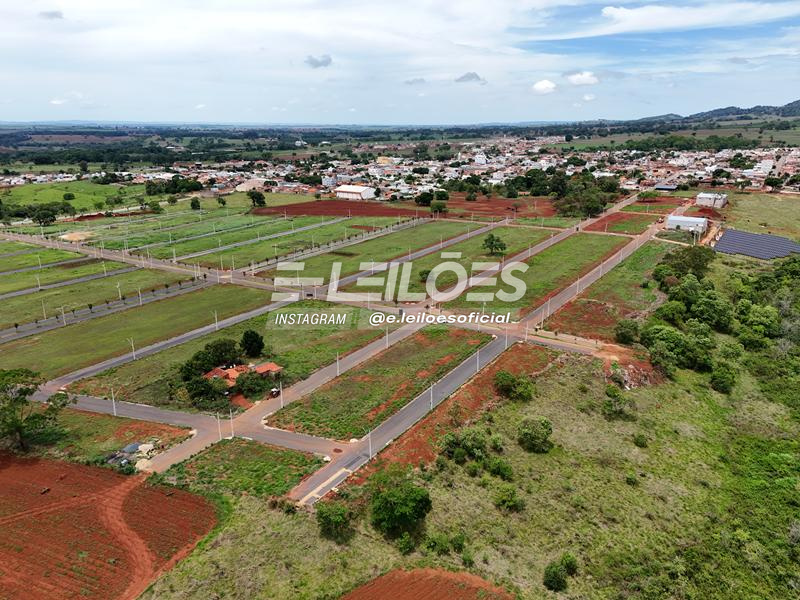 Terreno s/ benfeitoria, área 300m² - Guimarânia/MG